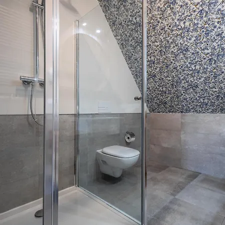 24 Absyntapart Rynek 브로츠와프