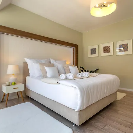 24 Absyntapart Rynek 브로츠와프